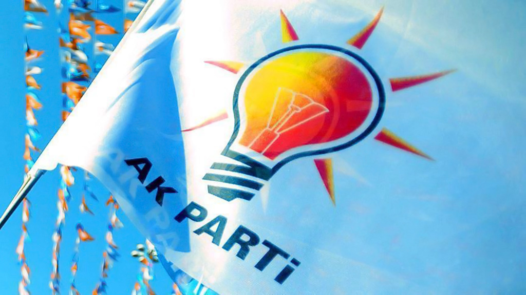 AK Parti’de belde başkanı istifa etti