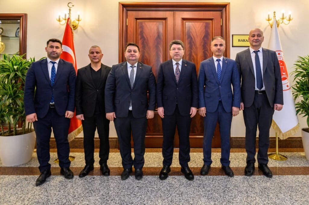 GMİS yönetiminden Bakan Tunç’a ziyaret