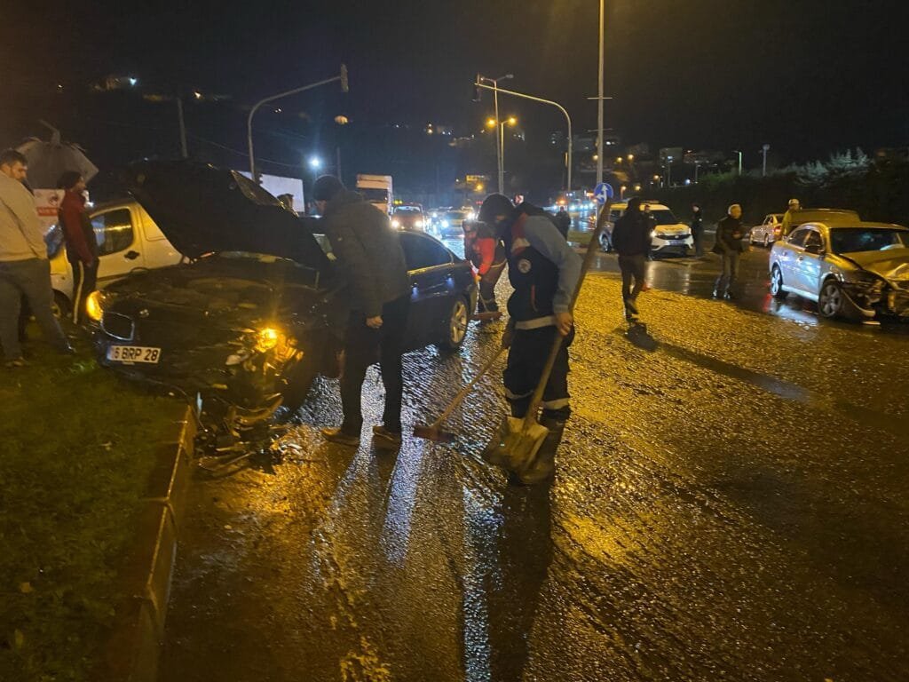 Karadeniz Ereğli’de trafik kazası: 2 yaralı