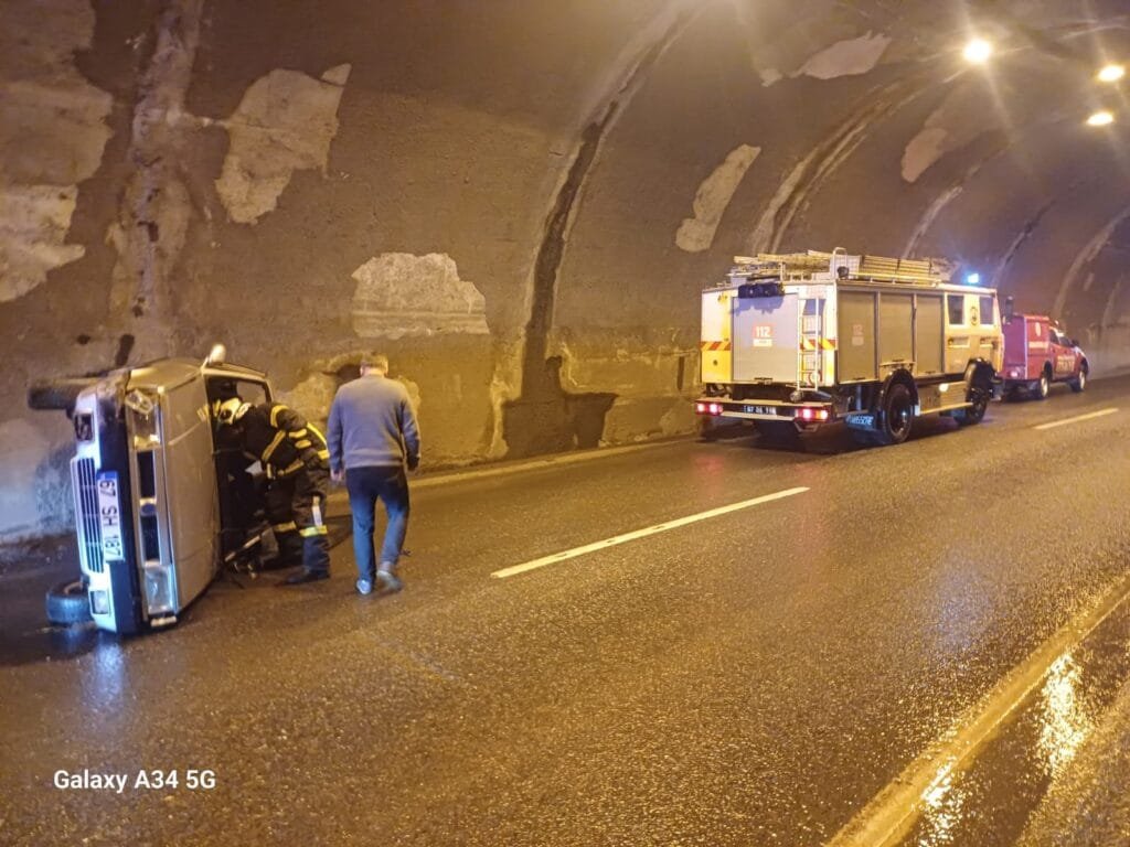 Kozlu Değirmenağzı 2 Tüneli’nde Kaza: Genç Sürücü Yaralandı