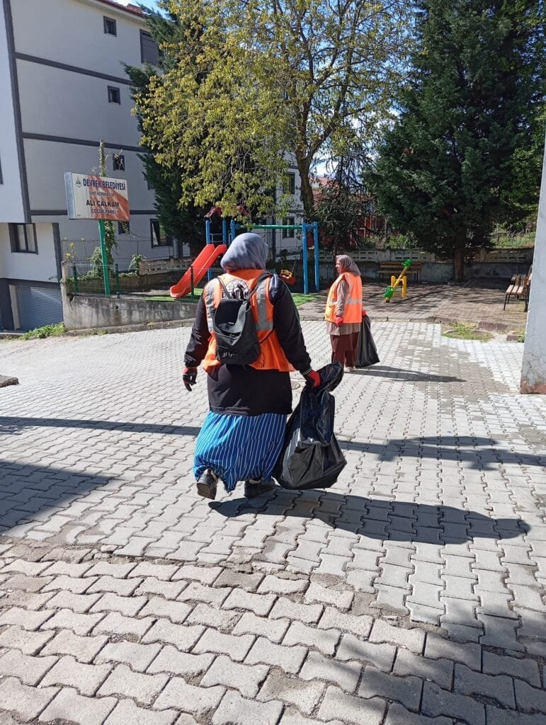 Devrek’te Bahar Mesaisi: Temizlikten Altyapıya Hizmet Seferberliği
