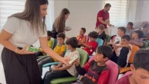 Alaplı’da Mevsimlik Tarım İşçilerinin Çocuklarına Sinema Etkinliği Düzenlendi