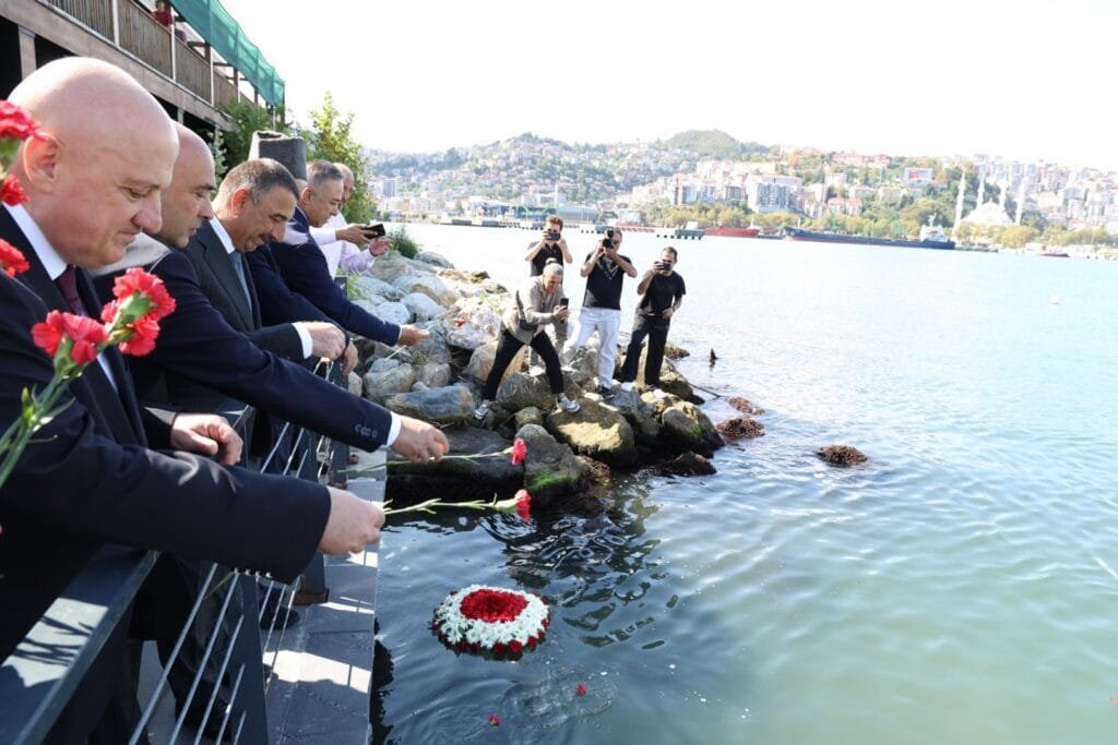 Atatürk’ün Zonguldak’a Gelişinin 94. Yılı Törenlerle Kutlandı