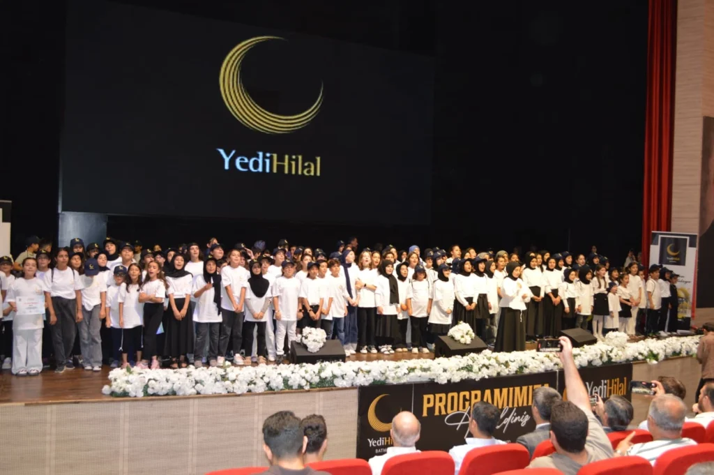 Batman'da 'Yedi Hilal'den yaz kapanışı