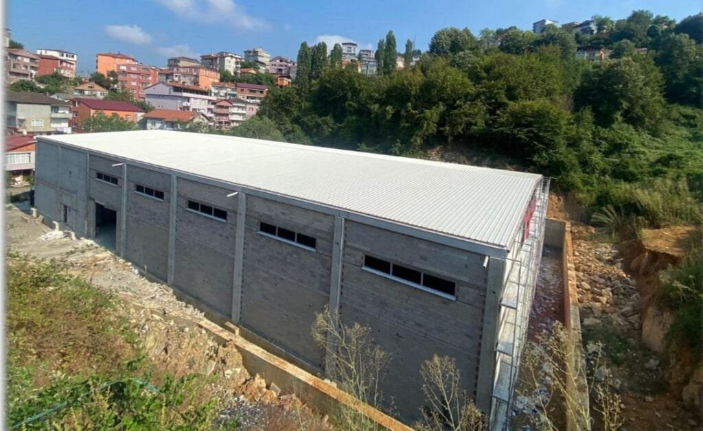 Çağlayan açıkladı; spor salonu inşaatında sona gelindi
