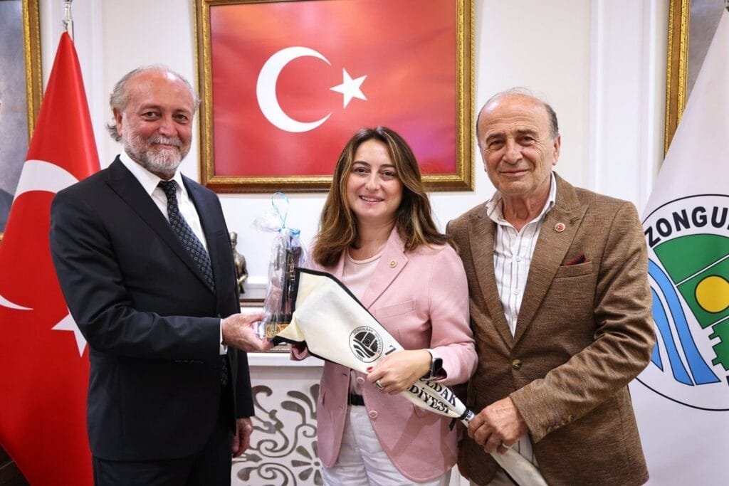 CHP’li Milletvekillerinden Zonguldak Belediyesine Ziyaret