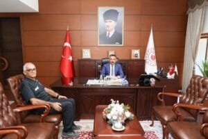 Düzce’ye atanan Ahmet Güngör’den Vali Hacıbektaşoğlu’na veda ziyareti