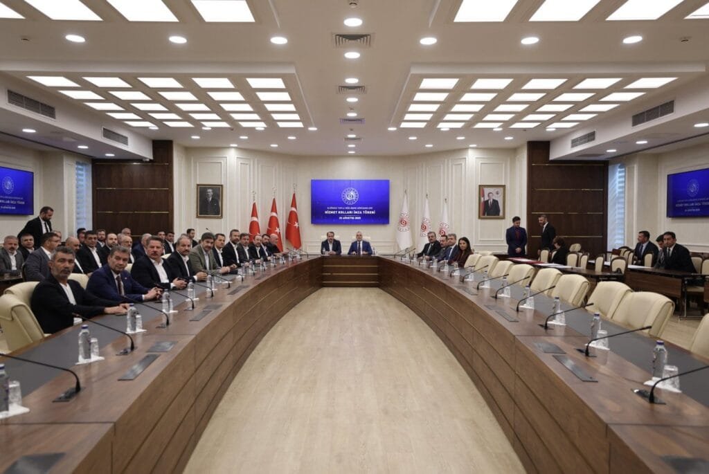 Memur sendikalarıyla toplu sözleşmede uzlaşma sağlandı