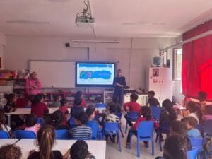 Mevsimlik tarım işçilerinin çocuklarına hijyen eğitimi