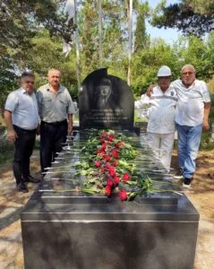 Şemsi Denizer, kabri başında anıldı