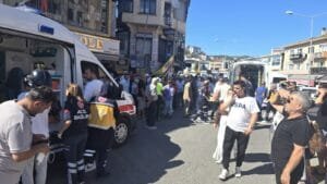 Zonguldak Ereğli’de motosiklet yayaya çarptı: 2 yaralı