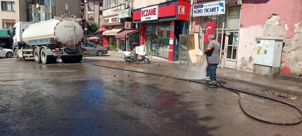 Kdz. Ereğli belediyesi temizliyor, duyarlılık vatandaşa düşüyor!