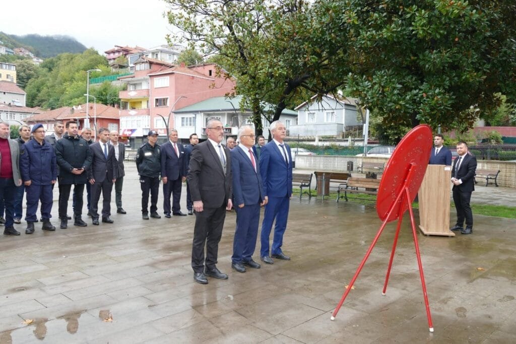 Kilimli’de 19 Ekim Muhtarlar Günü Kutlandı
