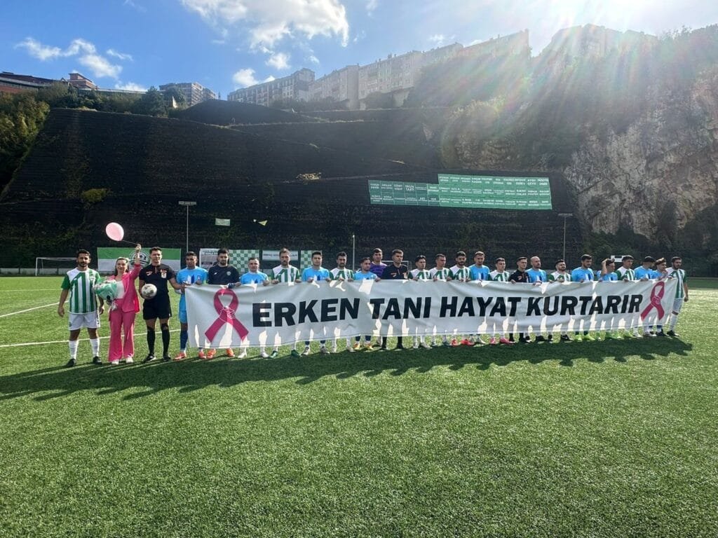 Sezon açılışı öncesi kanseri yenen Nilda Kadam için gökyüzüne umut balonları bırakıldı