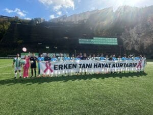 Sezon açılışı öncesi kanseri yenen Nilda Kadam için gökyüzüne umut balonları bırakıldı