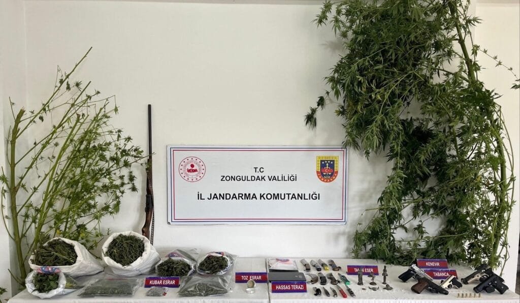 Zonguldak’ta jandarmadan narkotik operasyonu: 5 gözaltı