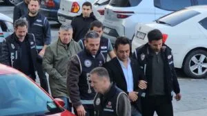 Zonguldak’ta kürtaj soruşturmasında iki doktor gözaltında