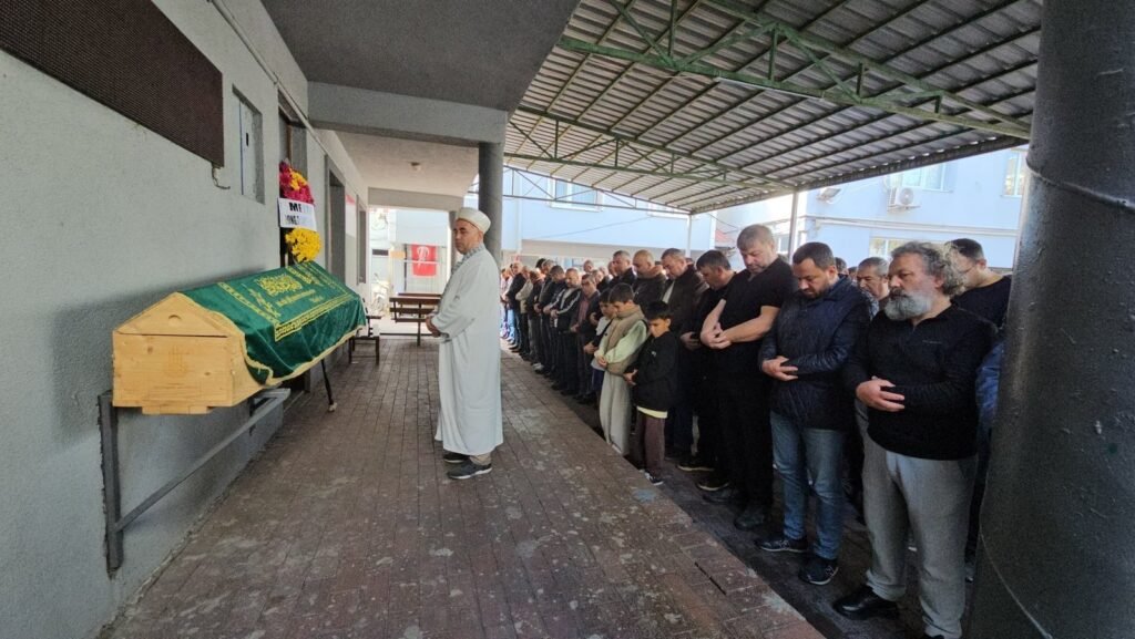 75 yaşındaki Şen’in cinayet şüphelisi 15 yaşındaki çocuk tutuklandı