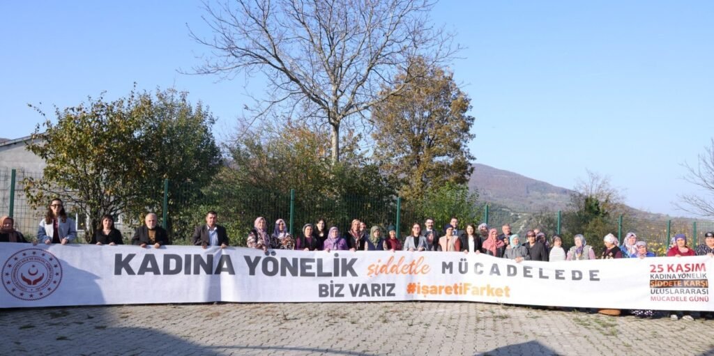 BEUN Bilim Kafe Söyleşileri Köy Halkıyla Buluştu: “Kadına Yönelik Şiddete Hayır”