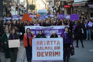 Bursa'da adımlar şiddetsiz dünyaya atıldı