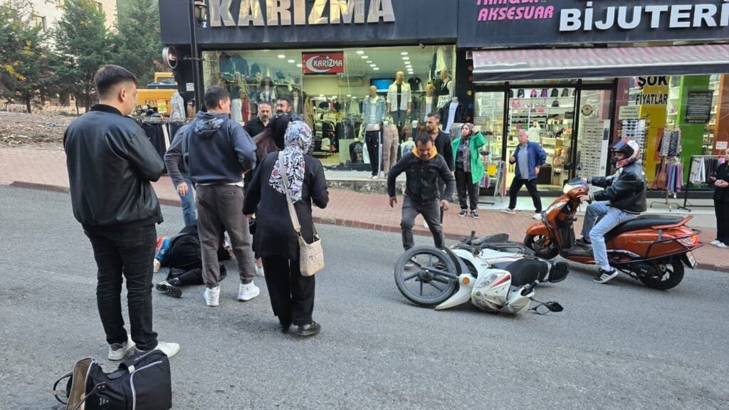 Ereğli’de hatalı sollama kazası: 3 yaralı