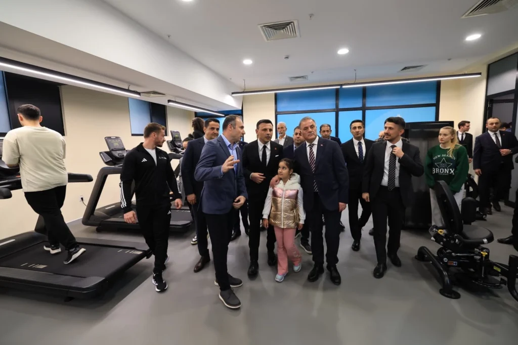 İstanbul Büyükşehir'den yeni gençlik adımı…. Yurt binası artık gençlik üssü