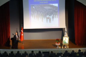 İzmir Karabağlar'da duygu dolu 10 Kasım söyleşisi