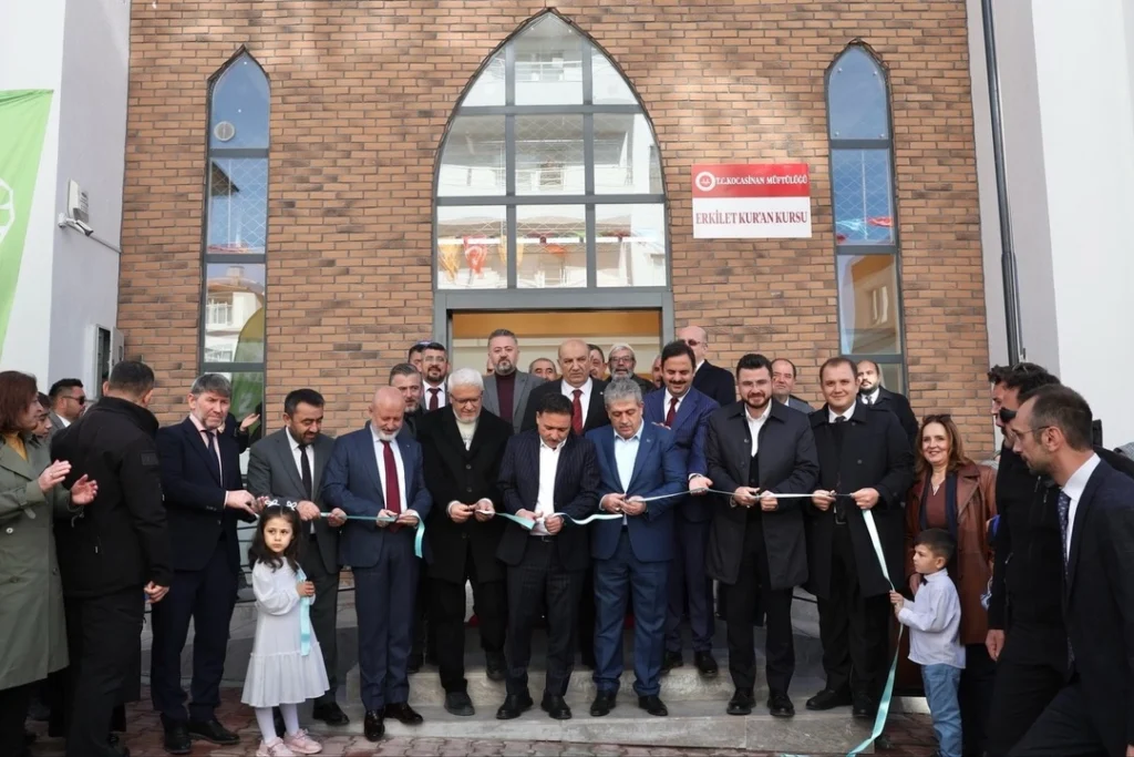 Kayseri Kocasinan'ın Erkilet Kur'an kursu açıldı