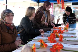 Kocaeli'den kadına şiddete turuncu farkındalık