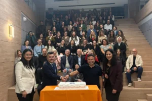 LÖSEV Bursa'da gönüllü öğretmenlerini unutmadı