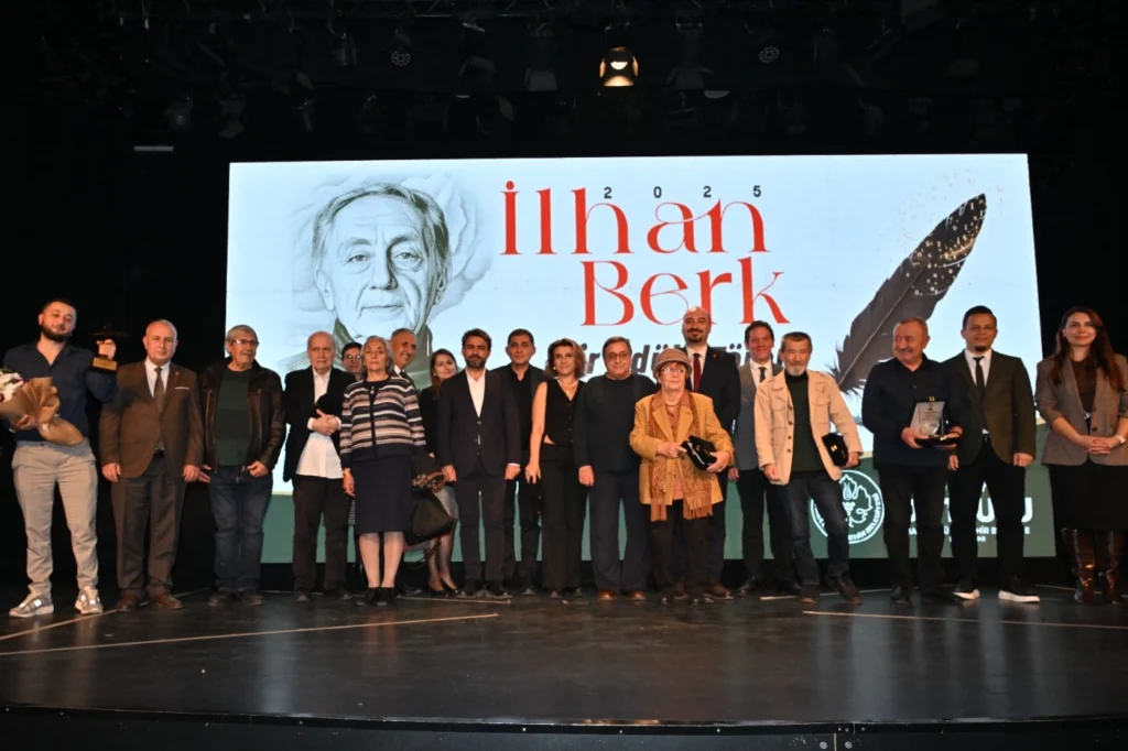 Manisa’da İlhan Berk şiir ödülü genç şaire verildi