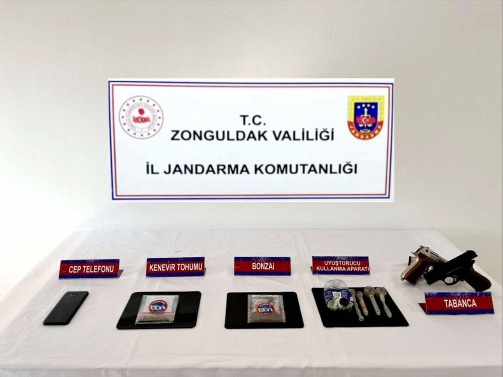 Zonguldak’ta Jandarmadan Narkotik Operasyonu: 3 Şüpheli Yakalandı