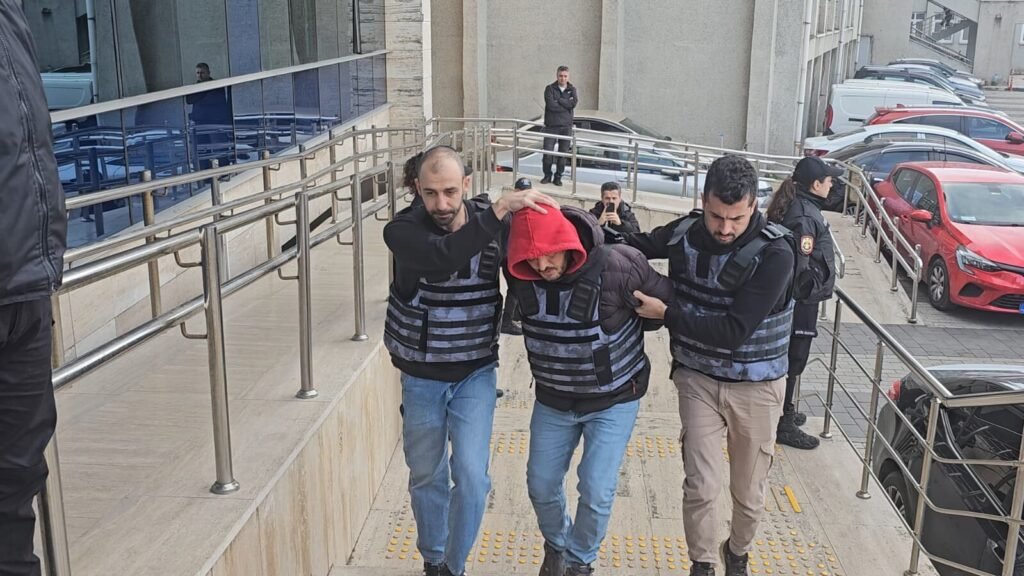Serkan Akdal’ın katil zanlısı adliyede; Üç kişi bana saldırdı, kendimi korumak için vurdum