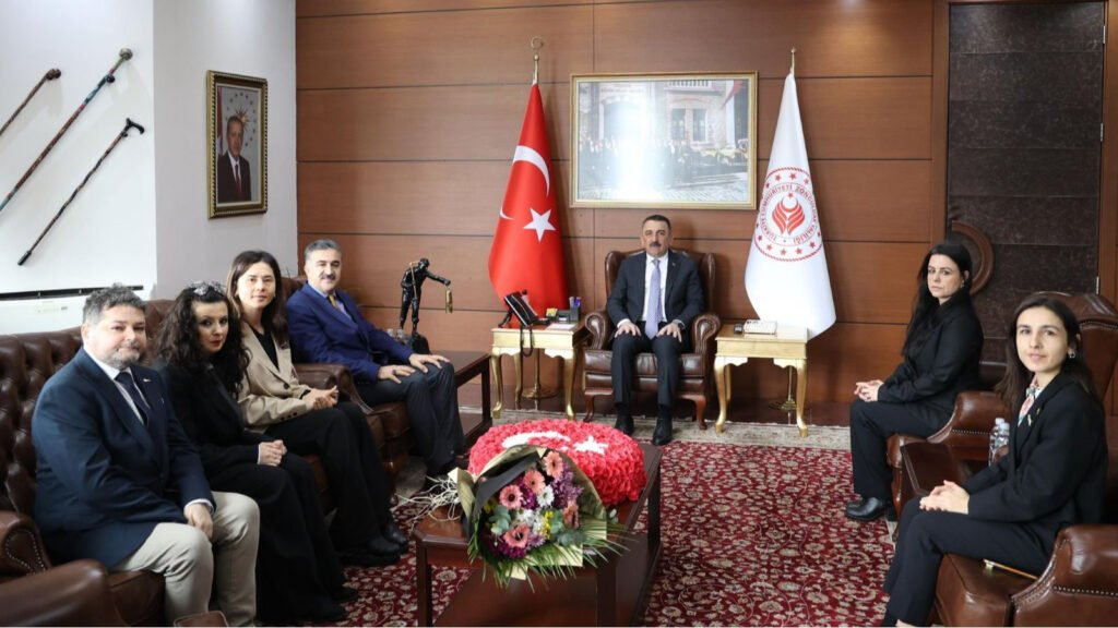 Vali Hacıbektaşoğlu misafirlerini ağırladı