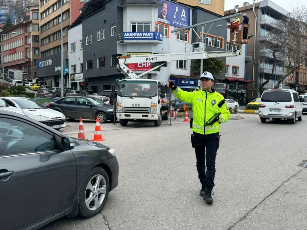 Zonguldak’ta trafik denetimi: Liman Caddesi’nde sürücüler kontrol edildi
