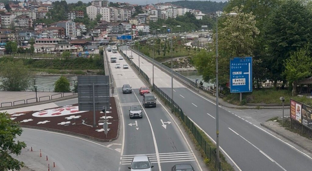 Batı Karadeniz’de bayram trafiği başladı